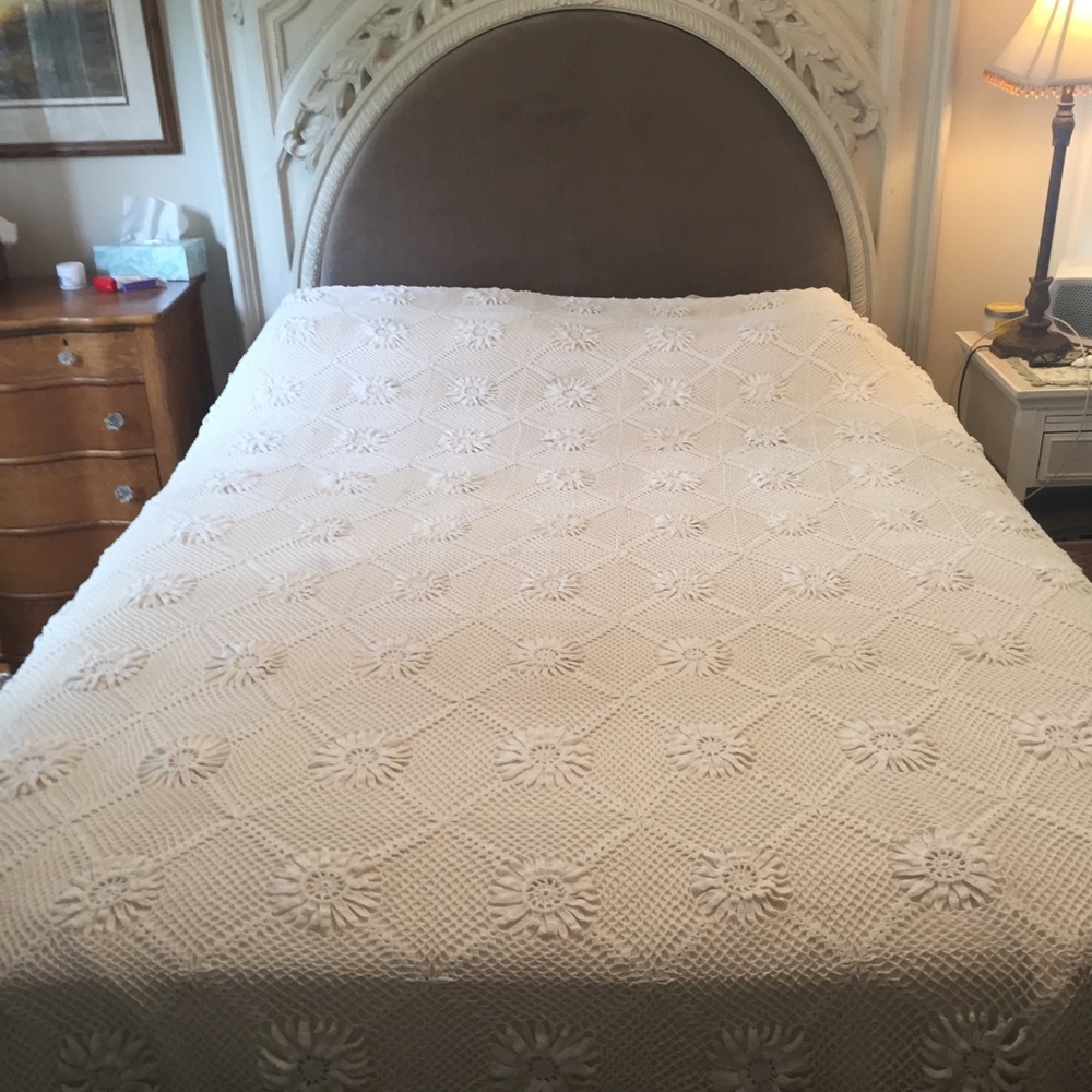 Beautiful Vintage Crocheted Coverlet